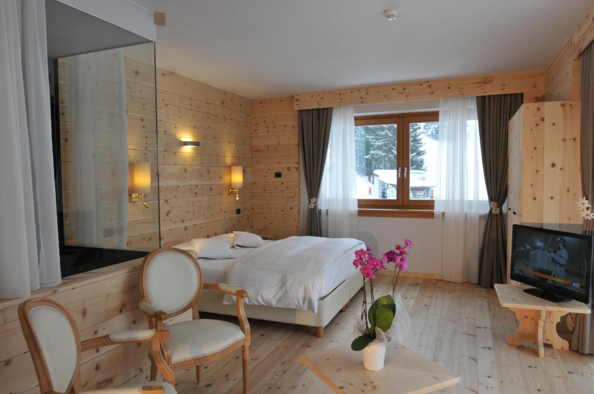 Chalet Laura Lodge Hotel Madonna Εξωτερικό φωτογραφία