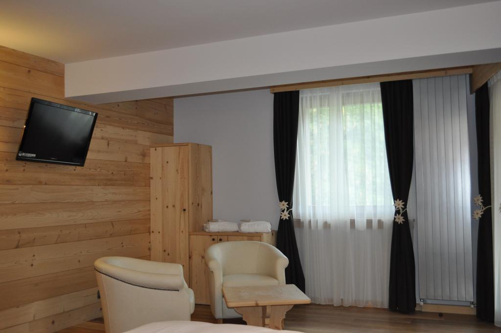 Chalet Laura Lodge Hotel Madonna Εξωτερικό φωτογραφία